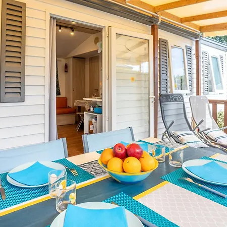 Mobilhome 4 Personnes Ile D'oleron Feriehus *